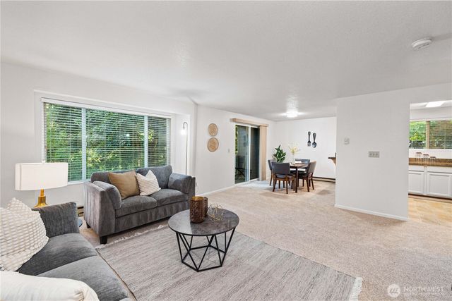 200 Mt Park Boulevard SW #A204, Issaquah, WA 98027