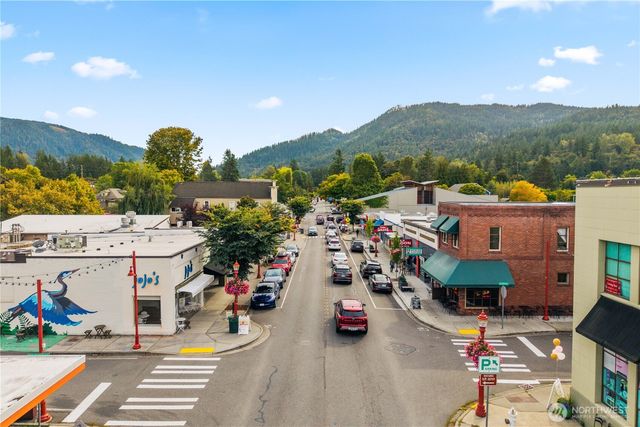 200 Mt Park Boulevard SW #A204, Issaquah, WA 98027