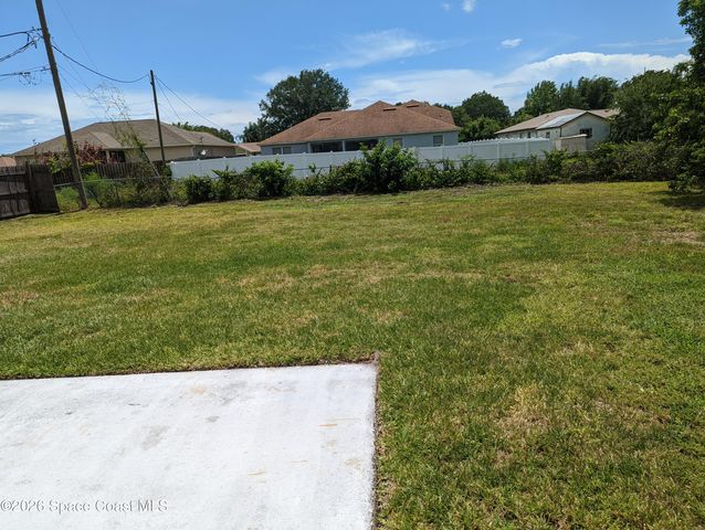 461 Ellington Avenue SE, Palm Bay, FL 32909