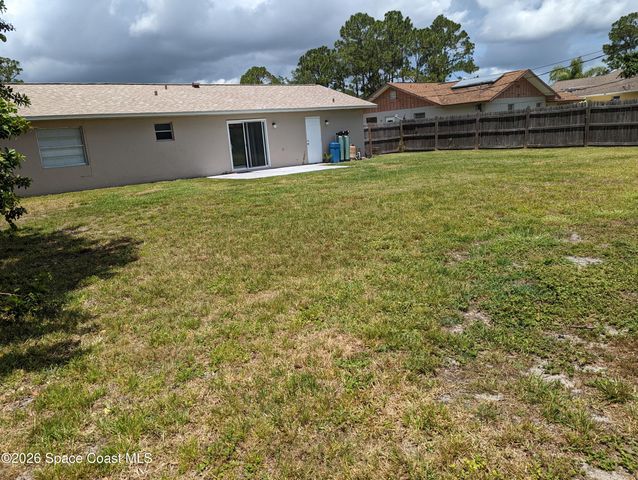 461 Ellington Avenue SE, Palm Bay, FL 32909