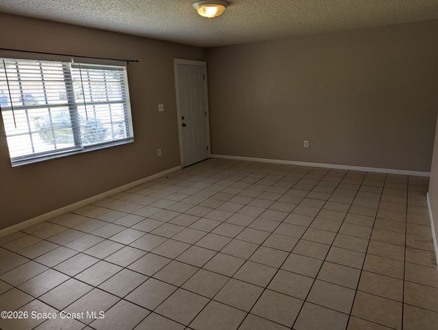 461 Ellington Avenue SE, Palm Bay, FL 32909