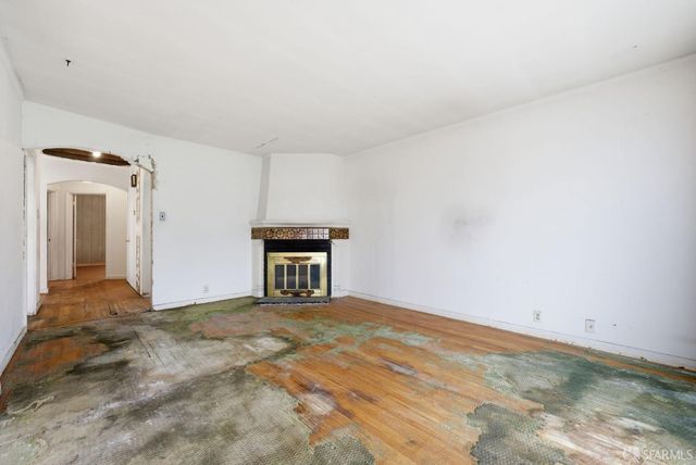 92 Nueva Avenue, San Francisco, CA 94134