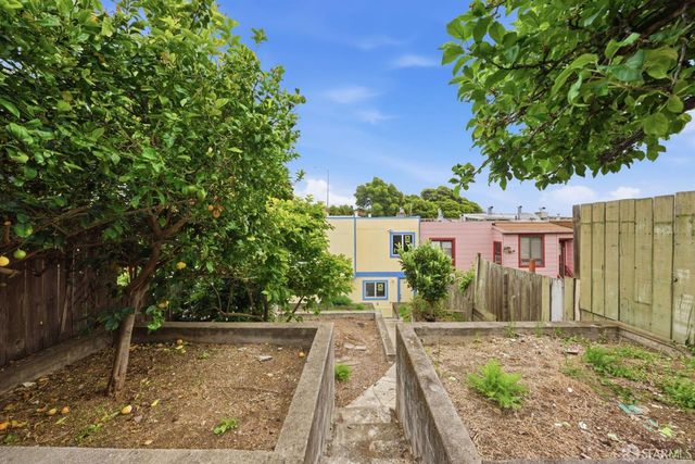 92 Nueva Avenue, San Francisco, CA 94134