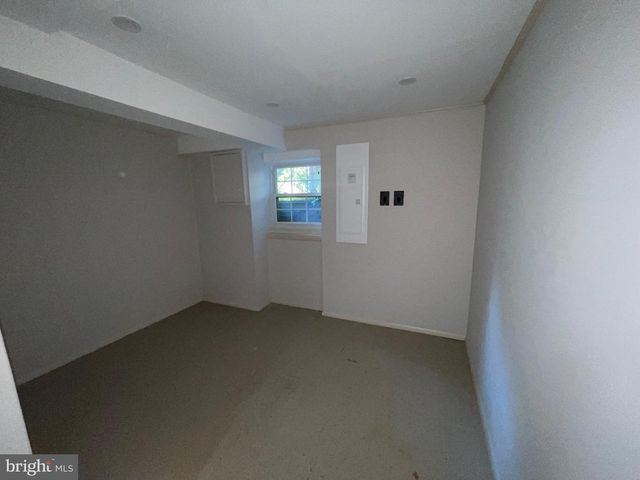 9609 BARKSTON CT, Rockville, MD 20850