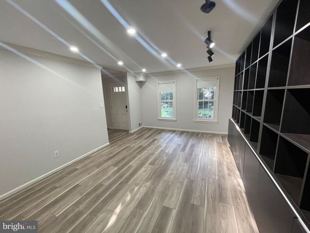 9609 BARKSTON CT, Rockville, MD 20850