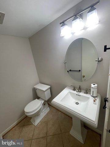 9609 BARKSTON CT, Rockville, MD 20850