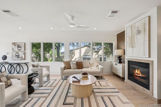 305 Joliet Ave Apt D, San Antonio, TX 78209