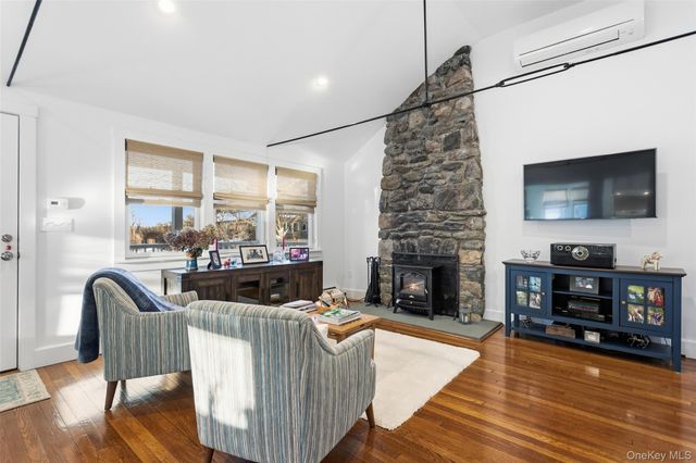 10 Skytop Drive, Katonah, NY 10536