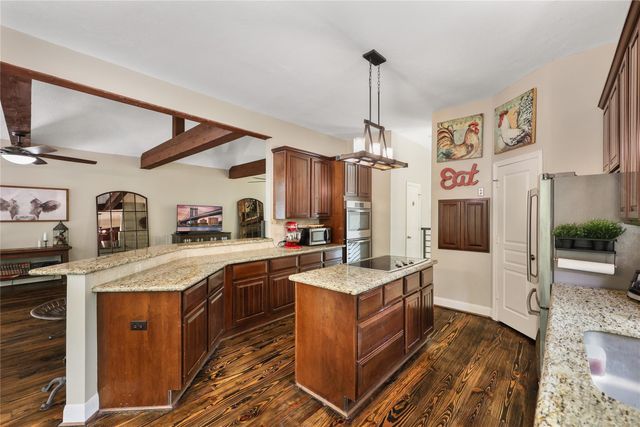 20002 Sapphire Circle, Magnolia, TX 77355