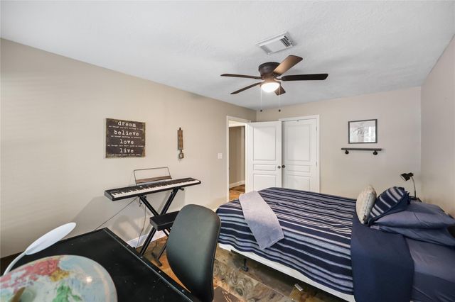 20002 Sapphire Circle, Magnolia, TX 77355