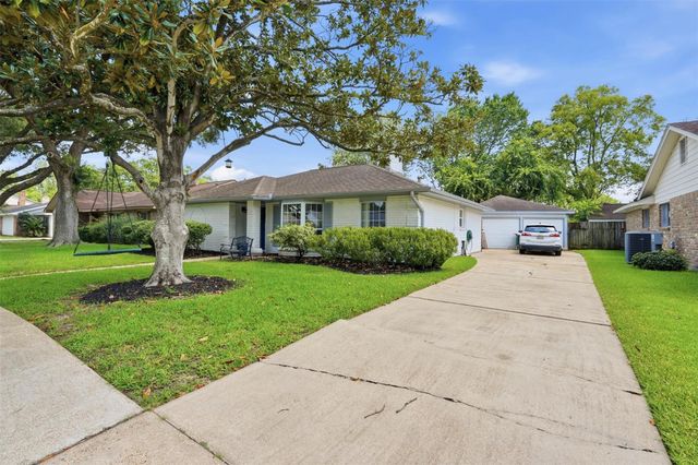 12919 Westhorpe Drive, Houston, TX 77077