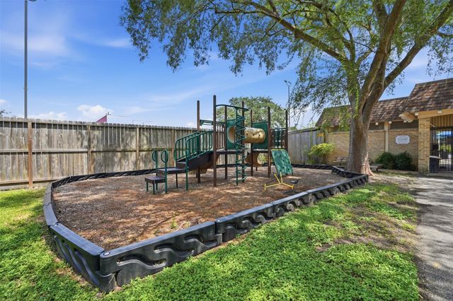 12919 Westhorpe Drive, Houston, TX 77077
