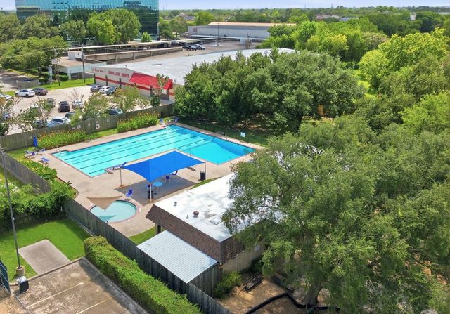 12919 Westhorpe Drive, Houston, TX 77077
