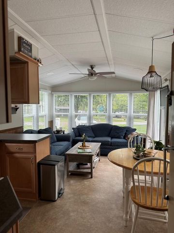 413 Skyline Drive, Edgerton, WI 53534