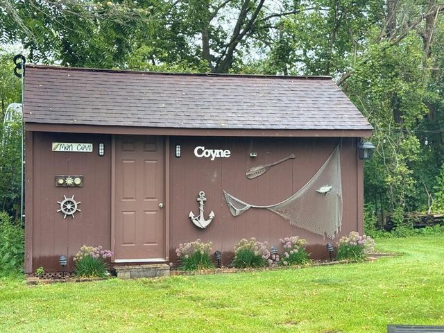 413 Skyline Drive, Edgerton, WI 53534