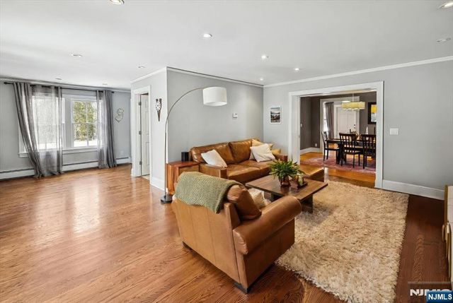 138 Chestnut Ridge Road, Saddle River, NJ 07458