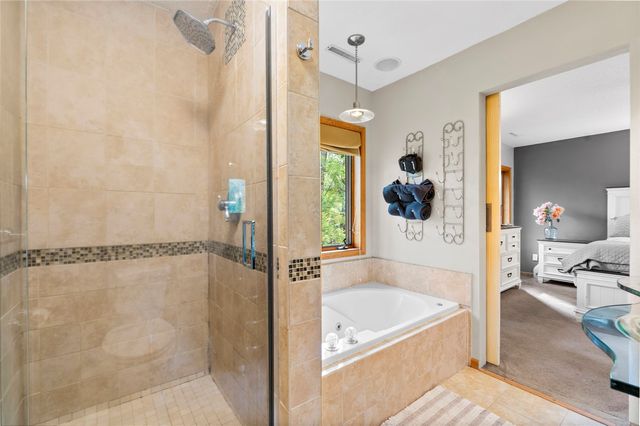 3256 Meadow Ridge Rd NE, Solon, IA 52333