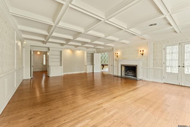 658 Nelson Dr, Baton Rouge, LA 70808