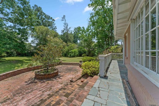 658 Nelson Dr, Baton Rouge, LA 70808