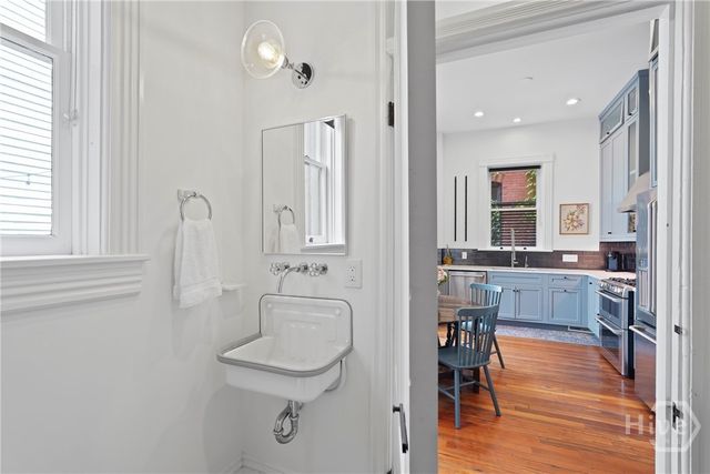 415 Whitaker Street, Savannah, GA 31401