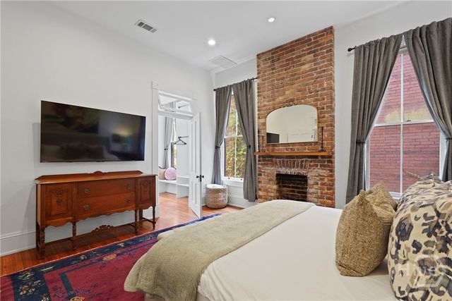 415 Whitaker Street, Savannah, GA 31401