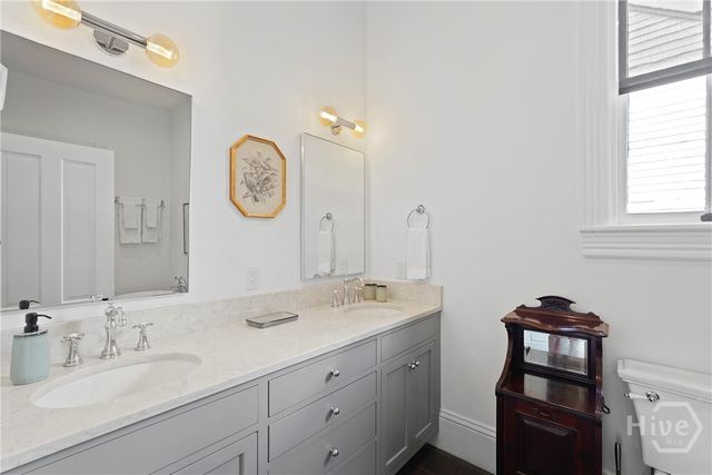 415 Whitaker Street, Savannah, GA 31401