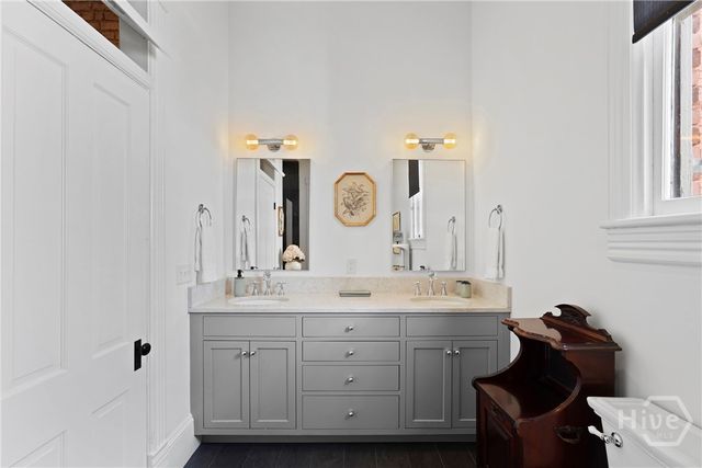 415 Whitaker Street, Savannah, GA 31401