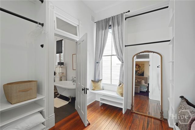 415 Whitaker Street, Savannah, GA 31401