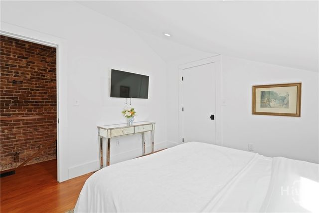 415 Whitaker Street, Savannah, GA 31401