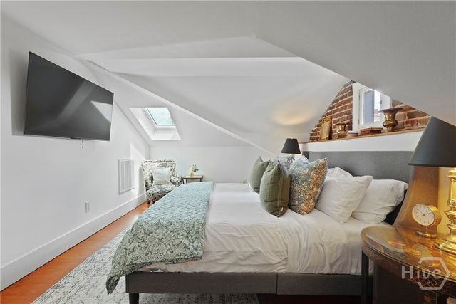 415 Whitaker Street, Savannah, GA 31401