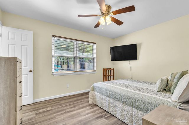 1172 New Haven Dr, Cantonment, FL 32533