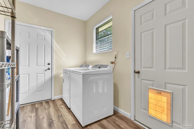 1172 New Haven Dr, Cantonment, FL 32533