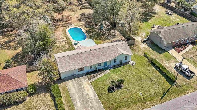 1172 New Haven Dr, Cantonment, FL 32533