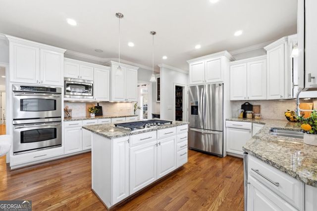 2347 Lake Ridge Terrace, Lawrenceville, GA 30043