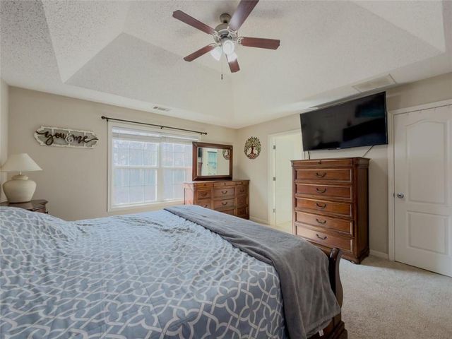 212 RAINBOW Lane, Winder, GA 30680