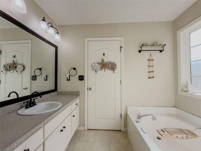 212 RAINBOW Lane, Winder, GA 30680