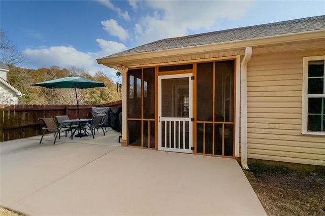 212 RAINBOW Lane, Winder, GA 30680