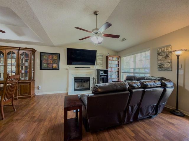 212 RAINBOW Lane, Winder, GA 30680