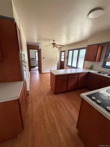 135 Goodridge Road, Westtown, NY 10998