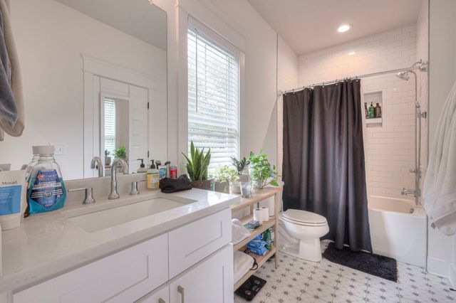 901 Curdwood Blvd, Nashville, TN 37216