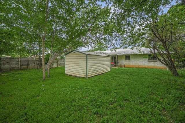1637 Chippeway LN, Austin, TX 78745