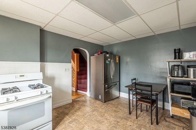 36 Fulton St, Phillipsburg Town, NJ 08865