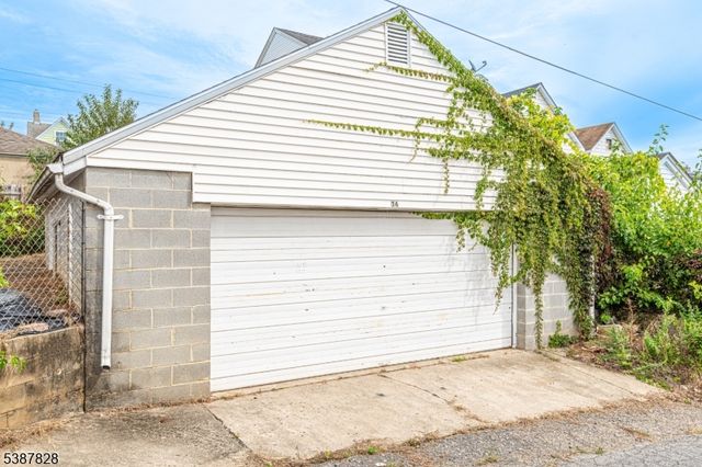 36 Fulton St, Phillipsburg Town, NJ 08865