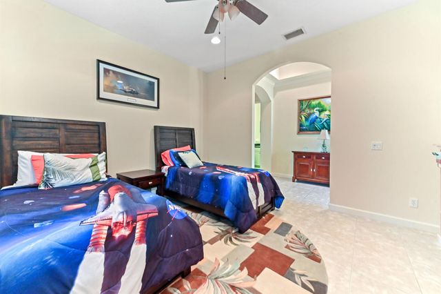 9220 Short Chip Circle, Port St Lucie, FL 34986