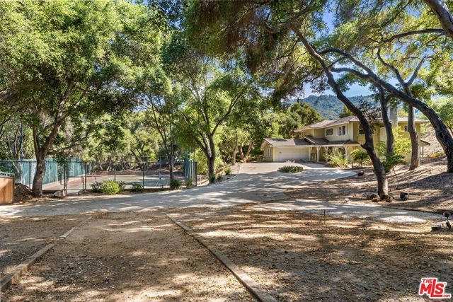 730 Crater Camp Drive, Calabasas, CA 91302