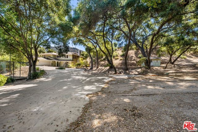 730 Crater Camp Drive, Calabasas, CA 91302