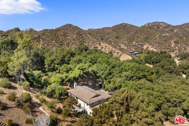730 Crater Camp Drive, Calabasas, CA 91302