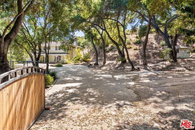 730 Crater Camp Drive, Calabasas, CA 91302