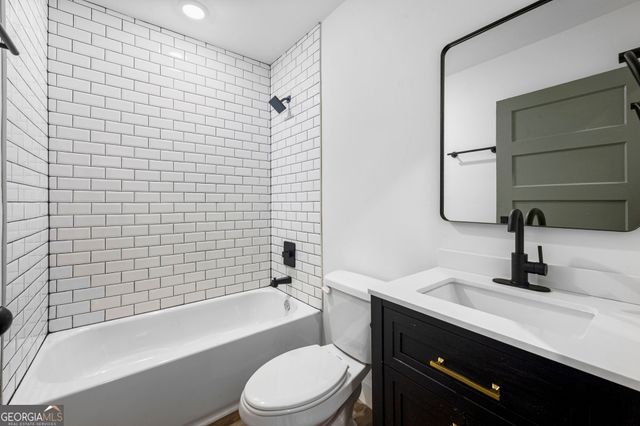 802 E McIntosh Road, Griffin, GA 30223