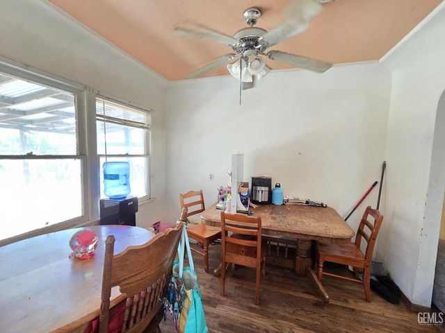 1339 Castaic Avenue, Bakersfield, CA 93308